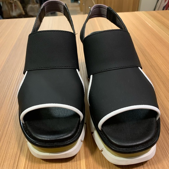 Sorel Joanie wedge sling back sandals, excellent condition 7 - Picture 4 of 7